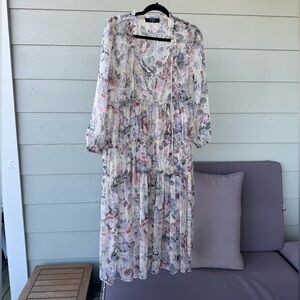 NWOT Elegant Floral Long Sleeve Dress